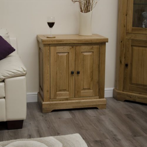 occasional oak cupboard
