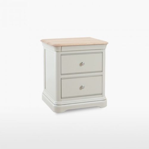large oak beside table