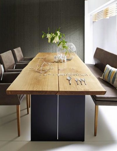 Fargo Oak Table with Black Anthracite Legs