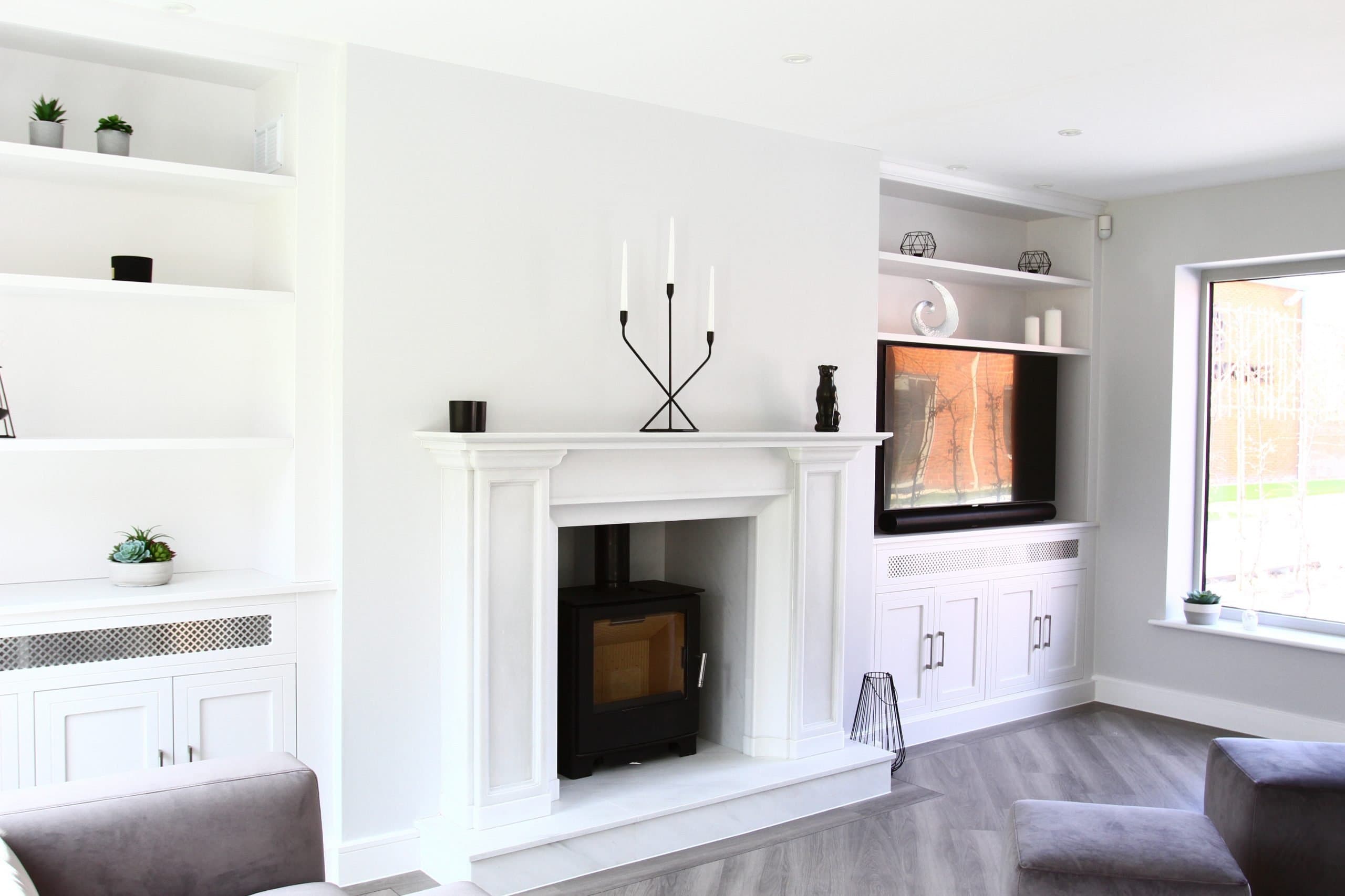 Fitted alcove shelving