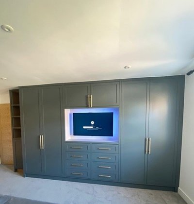 made-to-measure-wardrobe