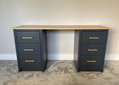 childs desk