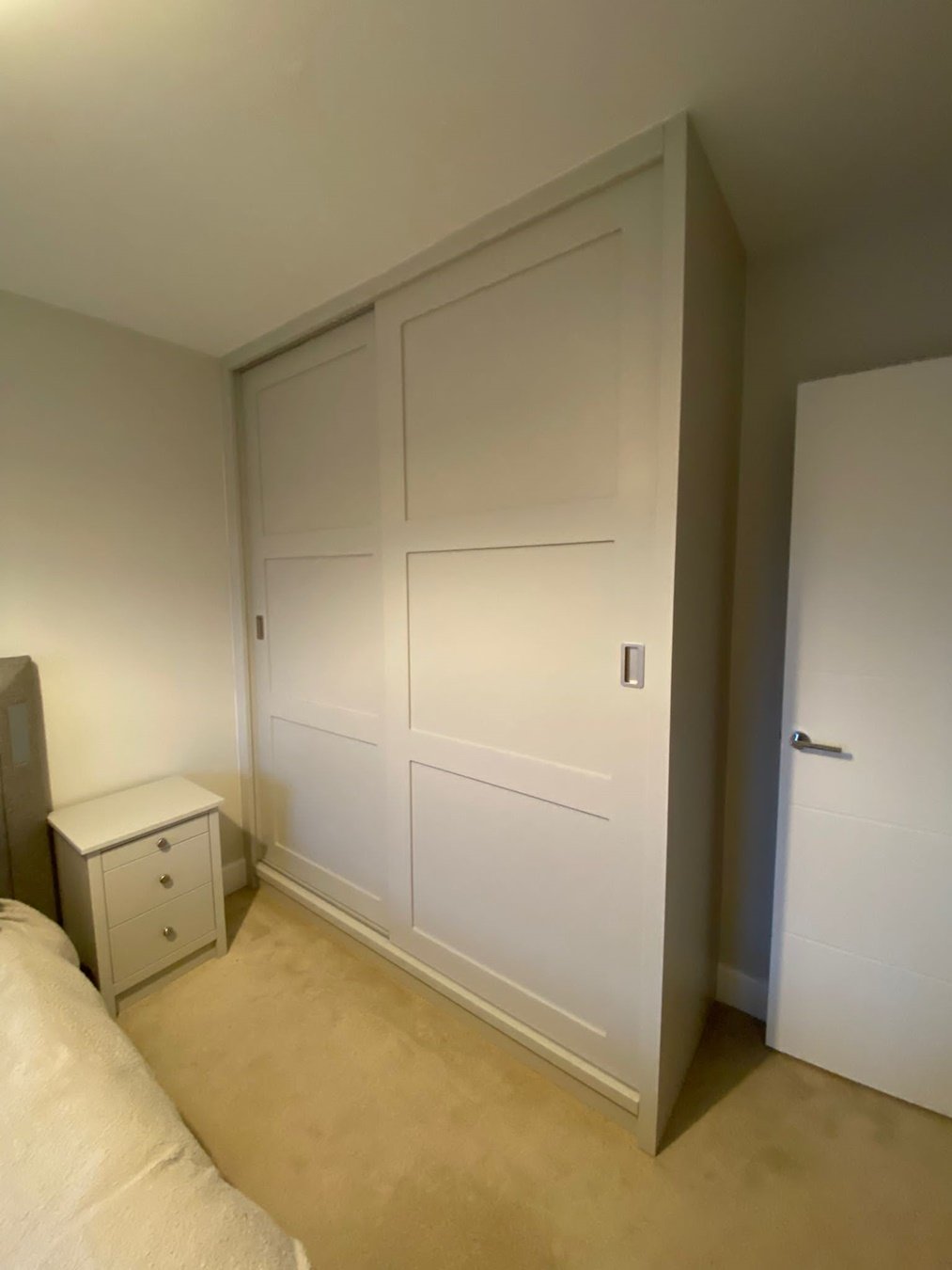 Sliding door wardrobe